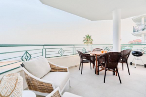 First Line Oasis Apartment Td05, Torrox